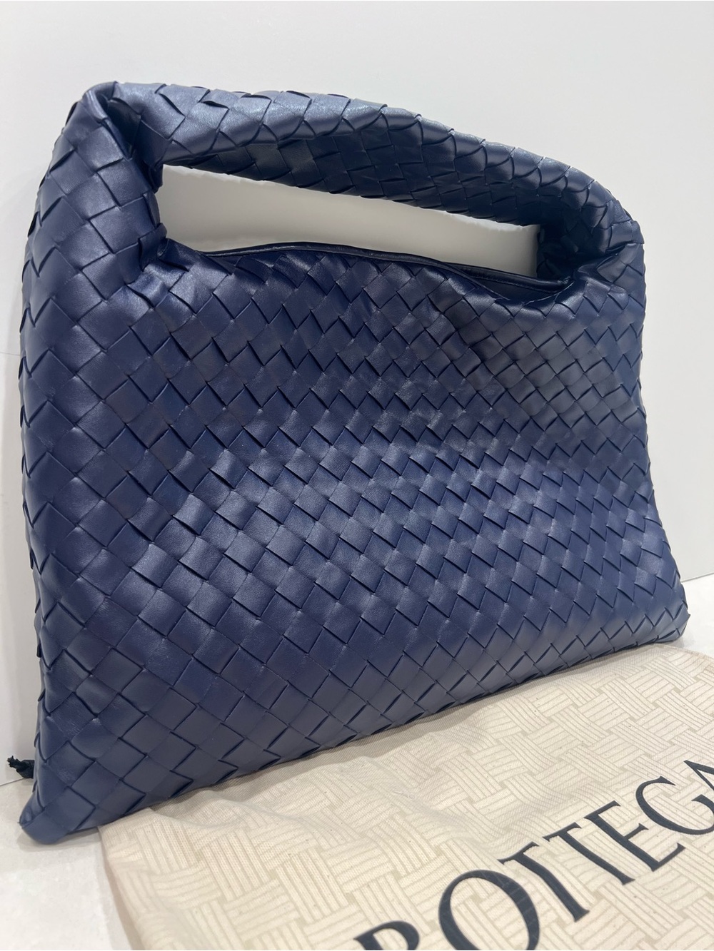Bottega Veneta Intrecciato Leather Small Hop Bag